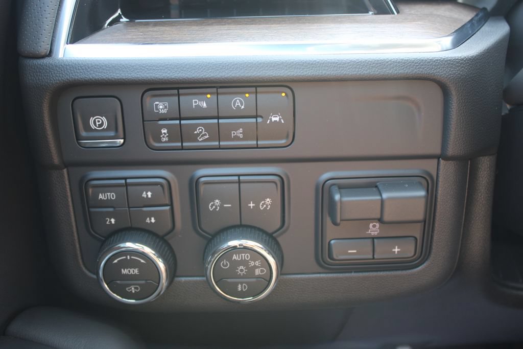 New 2026 Chevrolet Tahoe High Country AWD/4WD image 48