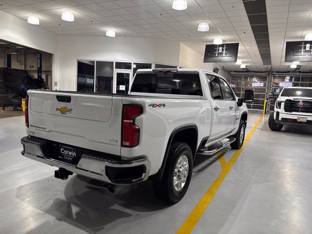 Used 2026 Chevrolet Silverado 2500 LTZ w/ LTZ Convenience Package AWD/4WD image 8