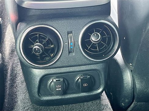 Used 2020 Kia Stinger GT2 image 26