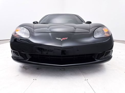 Used 2008 Chevrolet Corvette Coupe w/ Z51 Performance Package RWD image 10