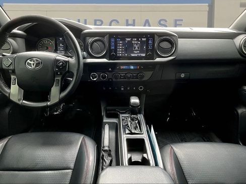 Used 2018 Toyota Tacoma TRD Pro image 9