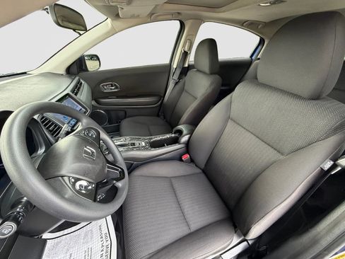Used 2018 Honda HR-V EX image 13