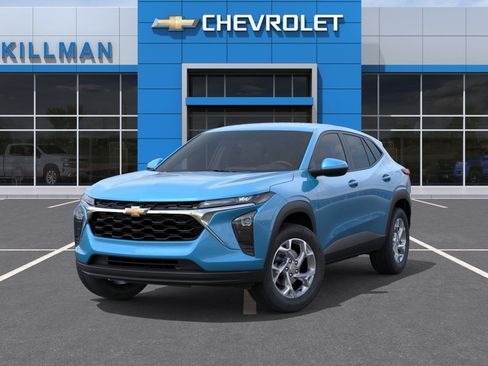 New 2026 Chevrolet Trax LS w/ LS Convenience Package FWD image 6
