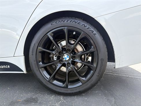 Used 2014 BMW 320i Sedan RWD image 12