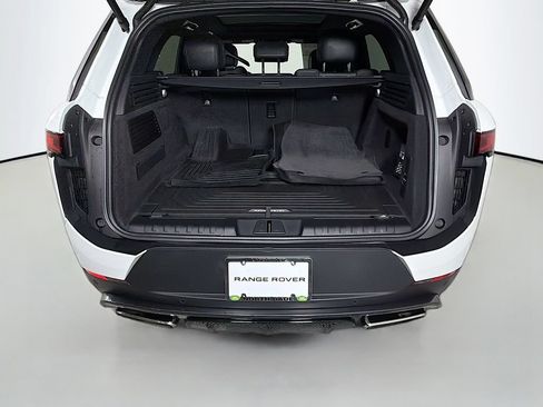 Certified 2025 Land Rover Range Rover Sport SE AWD/4WD image 27