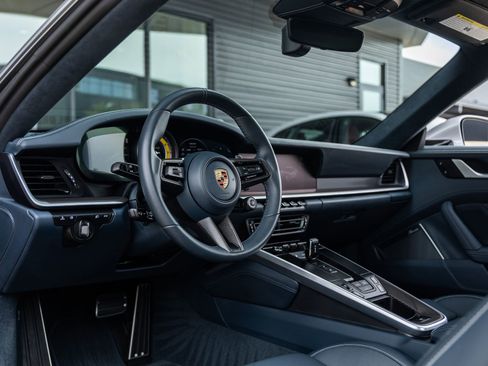 Used 2025 Porsche 911 Turbo S AWD/4WD image 4