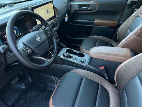 New 2025 Ford Bronco Sport Outer Banks w/ Sasquatch Outer Banks Package image 9