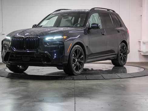 Certified 2023 BMW X7 xDrive40i w/ M Sport Package image 3