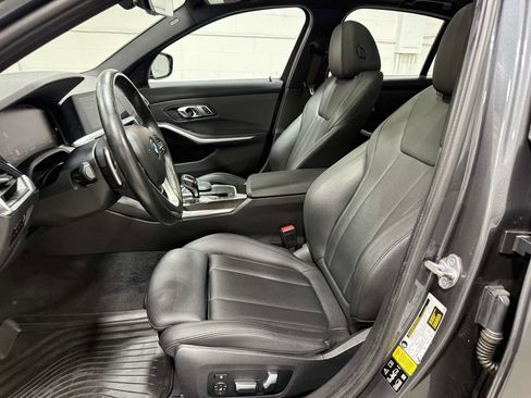 Used 2019 BMW 330i xDrive Sedan w/ Convenience Package image 15
