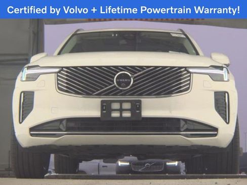 Certified 2025 Volvo XC90 B6 Plus image 2