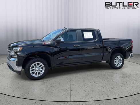 Used 2021 Chevrolet Silverado 1500 LT AWD/4WD image 3
