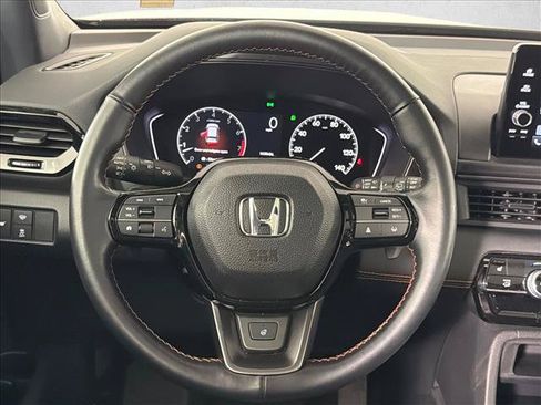Used 2025 Honda Pilot TrailSport image 25