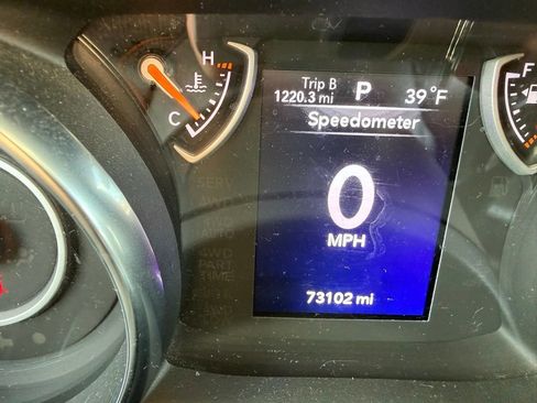 Used 2021 Jeep Wrangler Unlimited Sport image 19