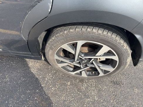 Used 2023 Hyundai Kona Limited image 6