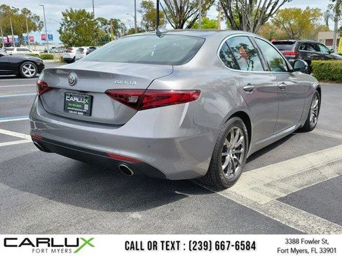 Used 2018 Alfa Romeo Giulia RWD image 6