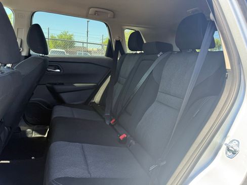 Certified 2025 Nissan Rogue SV FWD image 9