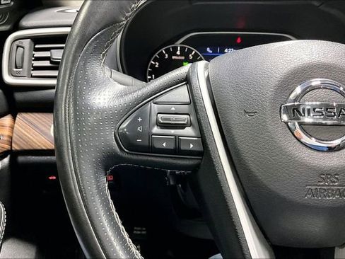 Used 2017 Nissan Maxima Platinum FWD image 12