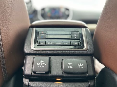 Used 2019 Subaru Ascent Touring image 29