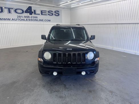 Used 2014 Jeep Patriot Sport w/ Power Value Group image 2