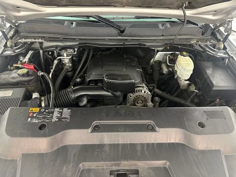 Used 2013 Chevrolet Silverado 2500 W/T w/ Snow Plow Prep Package AWD/4WD image 27