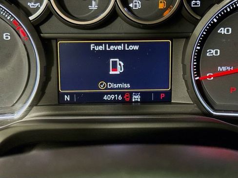 Used 2021 Chevrolet Silverado 1500 LT AWD/4WD image 12