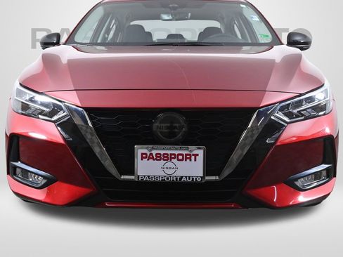 Certified 2022 Nissan Sentra SR w/ Electronics Package image 2