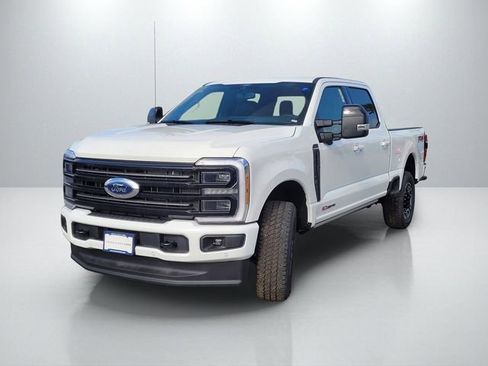New 2025 Ford F250 Platinum AWD/4WD image 8