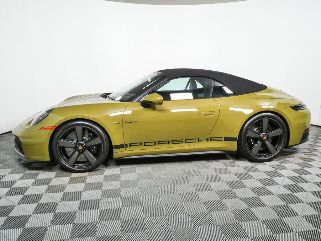 Used 2026 Porsche 911 GTS RWD image 2
