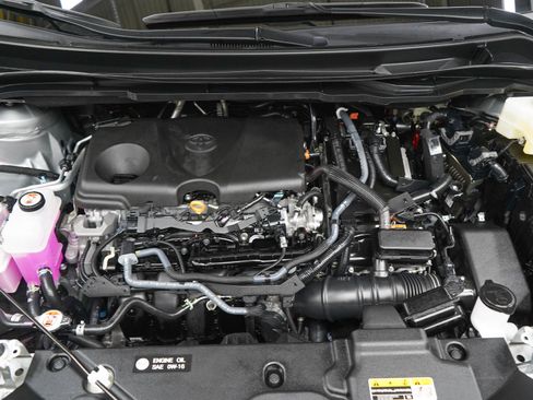 Used 2025 Toyota Sienna FWD image 31