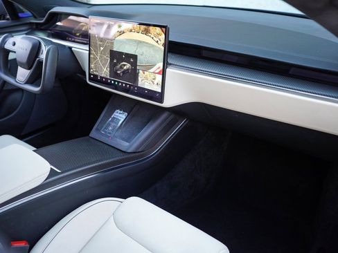 Used 2021 Tesla Model S Plaid image 21