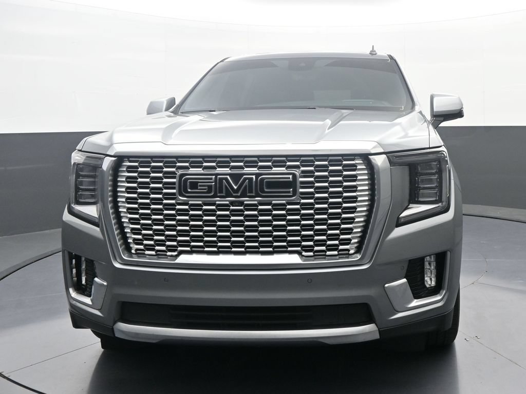 Used 2024 GMC Yukon Denali w/ Denali Reserve Package AWD/4WD image 2