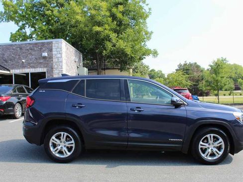 Used 2018 GMC Terrain SLE FWD image 4