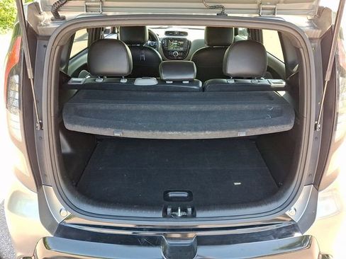Used 2016 Kia Soul + w/ Audio Package FWD image 31