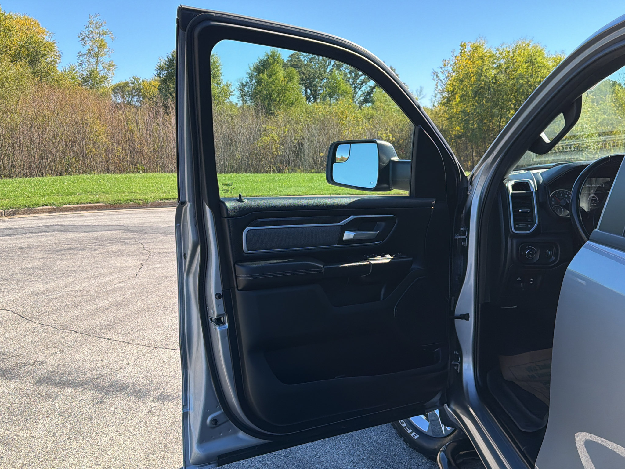 Used 2022 RAM 1500 Big Horn AWD/4WD image 10