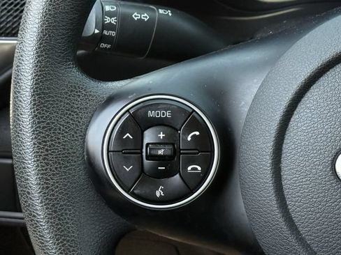 Used 2021 Kia Soul LX FWD image 13