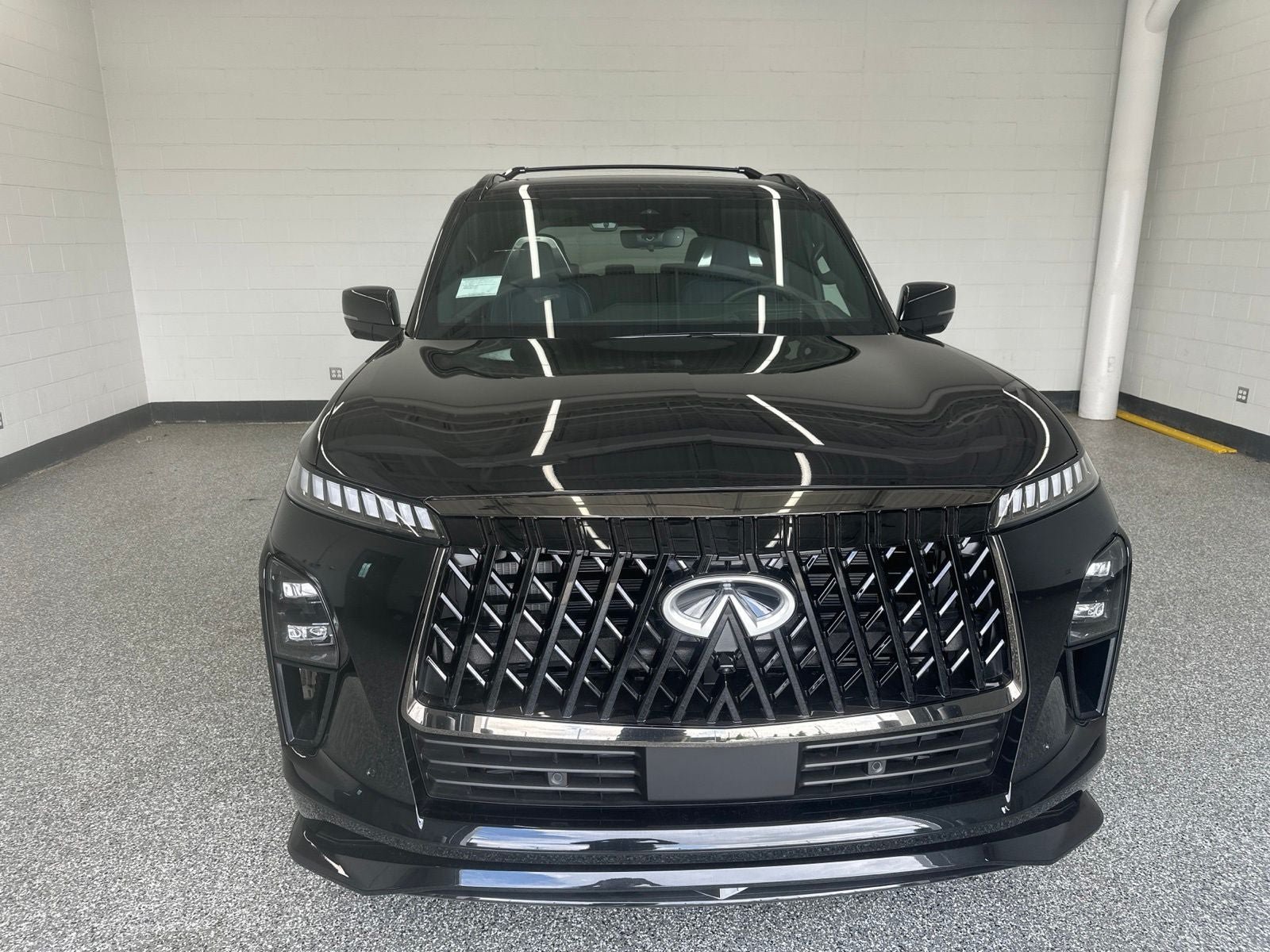 New 2027 INFINITI QX80 Sensory w/ Sport Exterior Package AWD/4WD image 5