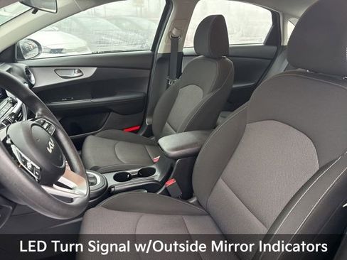 Used 2023 Kia Forte LXS w/ LXS Technology Package image 14