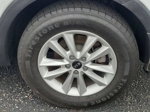 Used 2020 Kia Sorento LX AWD/4WD image 5