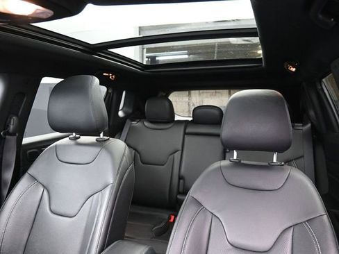 Used 2024 Jeep Compass Limited w/ High Altitude Package image 19