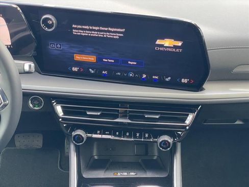 New 2026 Chevrolet Traverse LT FWD image 15