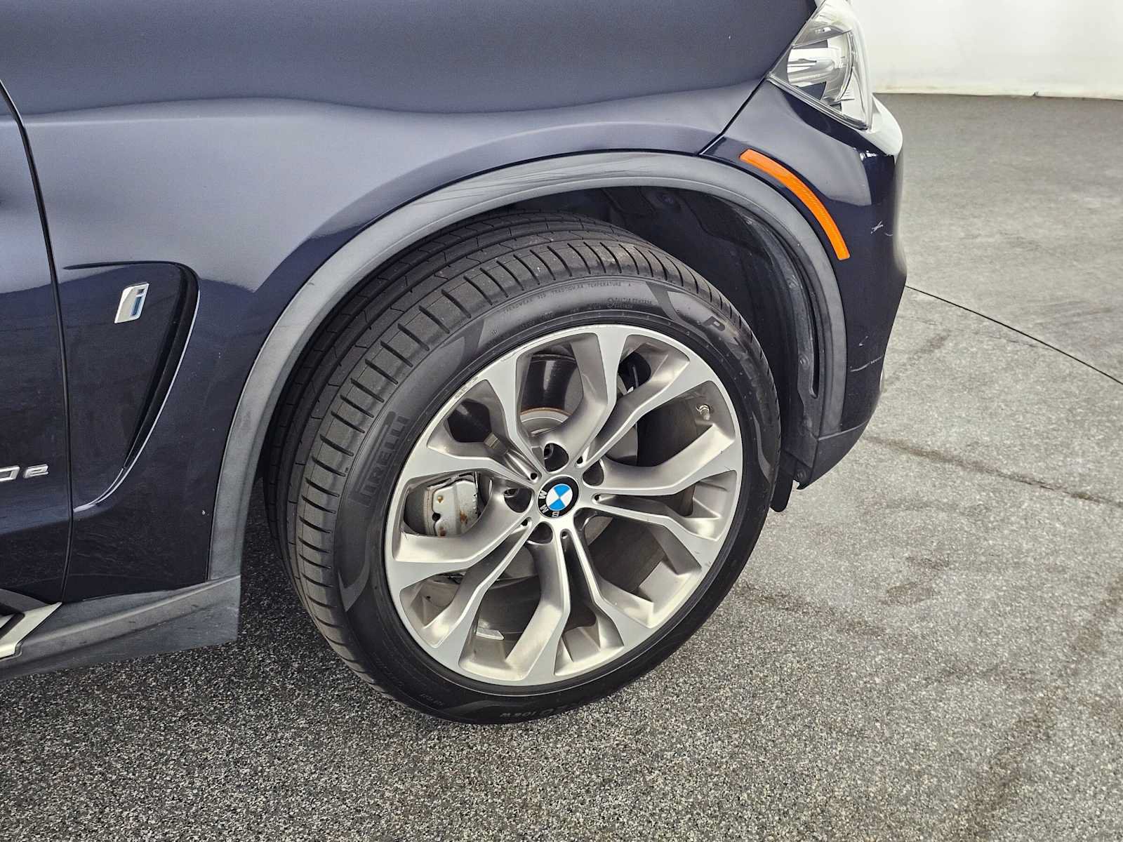Used 2017 BMW X5 xDrive40e AWD/4WD image 9