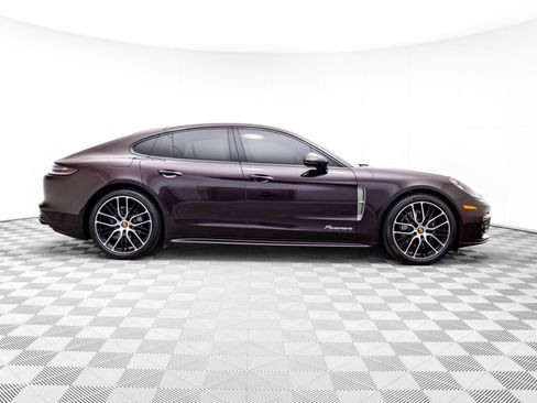 Certified 2023 Porsche Panamera Platinum Edition image 8