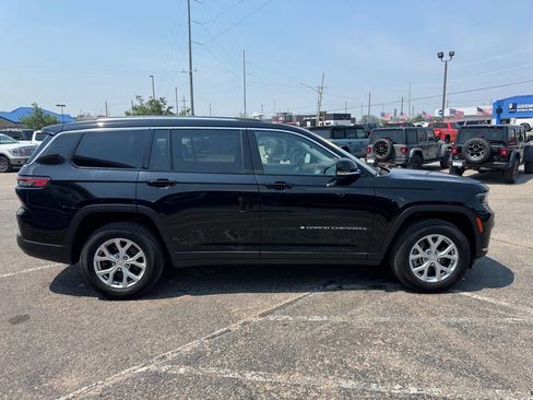 Used 2023 Jeep Grand Cherokee L Limited image 6