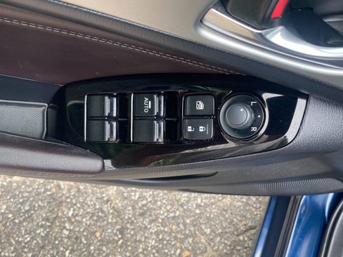 Used 2018 MAZDA MAZDA3 Touring FWD image 16