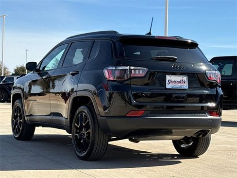 Used 2022 Jeep Compass Altitude image 6