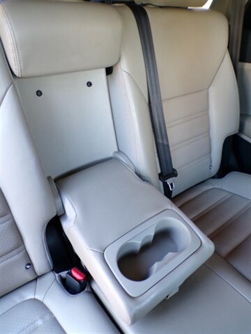 Used 2020 Kia Sorento EX FWD image 32