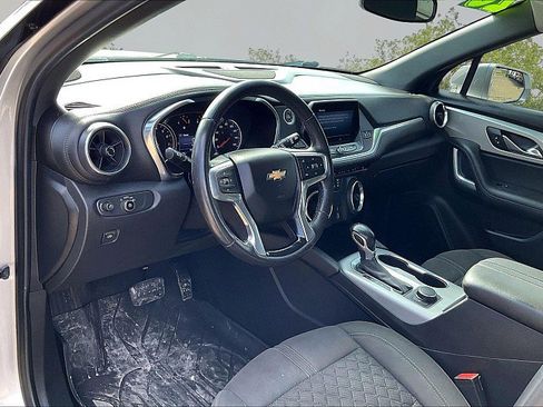 Used 2020 Chevrolet Blazer LT FWD image 16