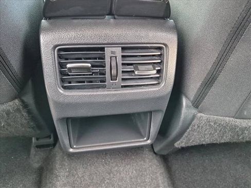 Used 2021 Nissan Rogue S FWD image 16