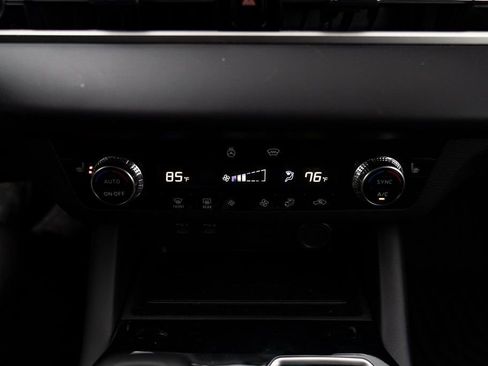 New 2026 Mitsubishi Outlander SE image 15