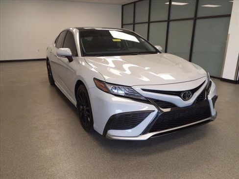 Certified 2022 Toyota Camry XSE FWD image 5